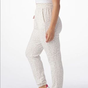 NWT Glyder White Leopard French terry joggers